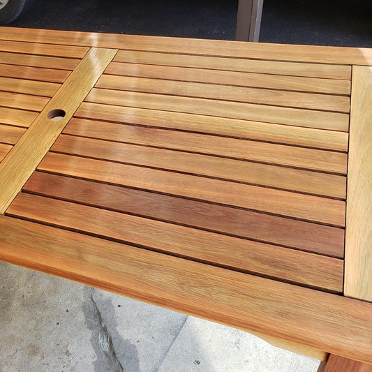 TotalBoat Teak Oil wood closeup